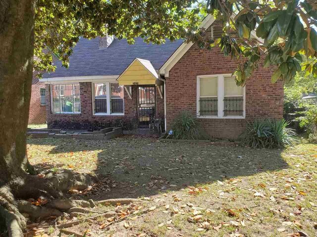 2421 Arlington