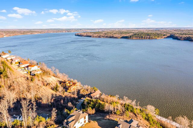 11 High Pointe