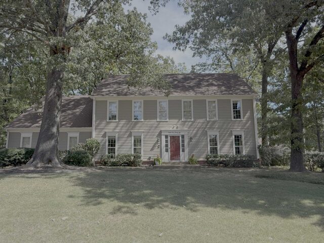 8422 Poplar