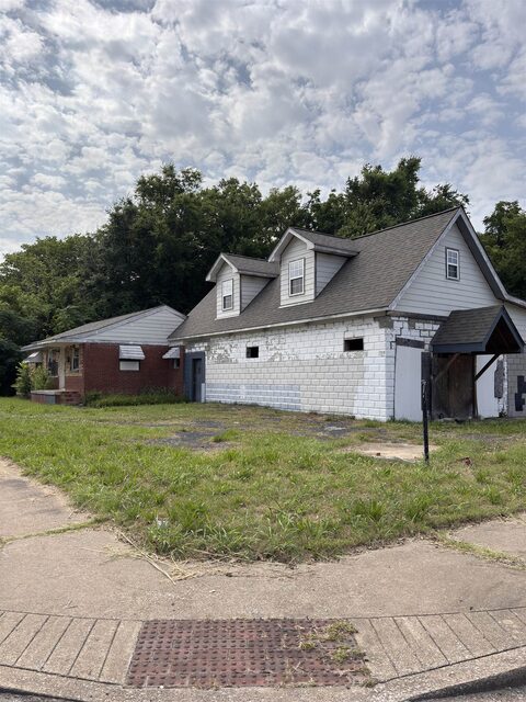 1509 Willis