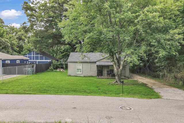 908 Restbrook