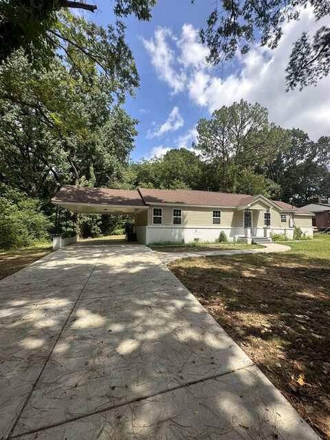 3402 Lakeview