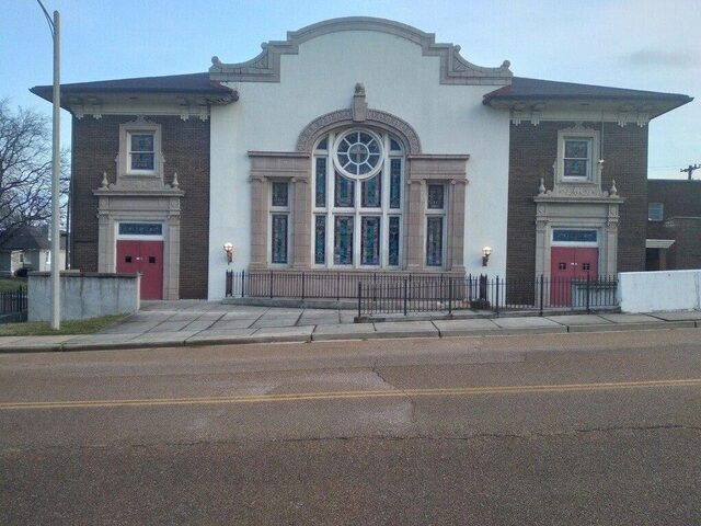 1110 Faxon