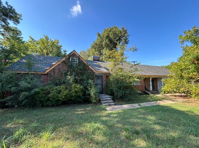 2811 Ketchum