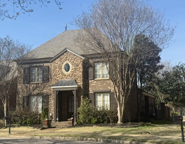 4513 Woodlawn