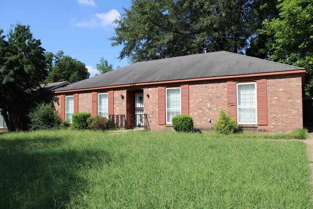 4343 Deergrove