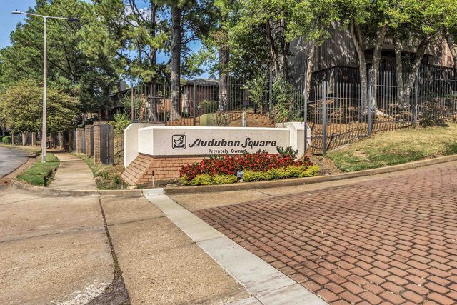 812 Creekside