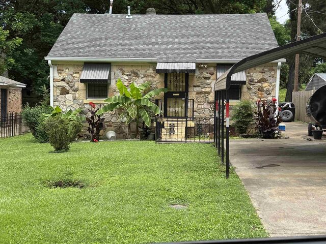1026 Shawnee