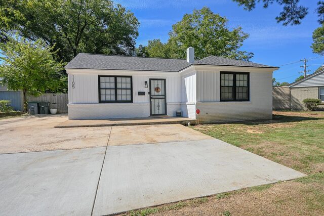 1105 Stratford