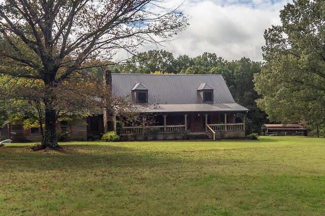900 Centerpoint