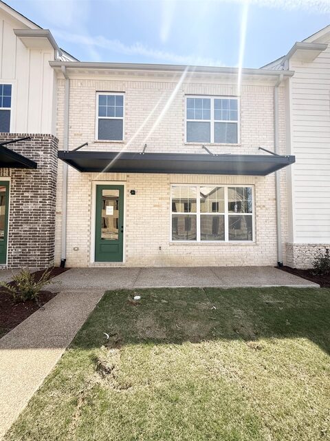 3050 Portage