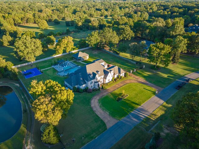 3246 Hollow Creek