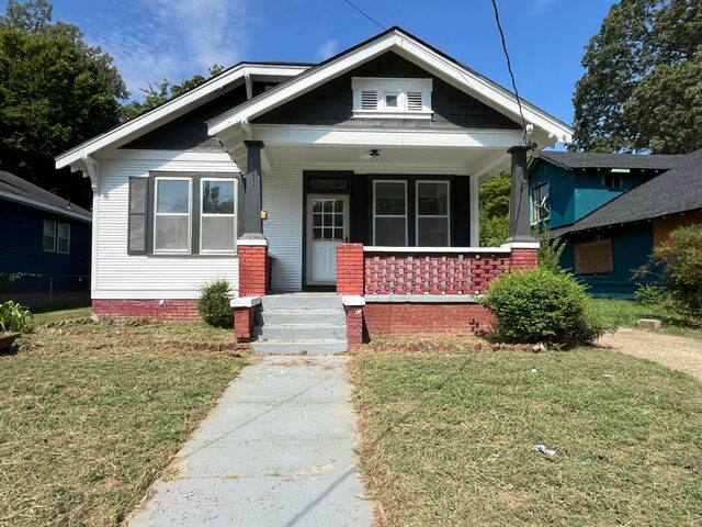 1131 Rozelle