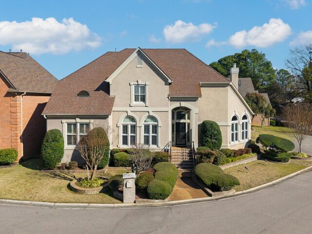 2445 Eagleridge