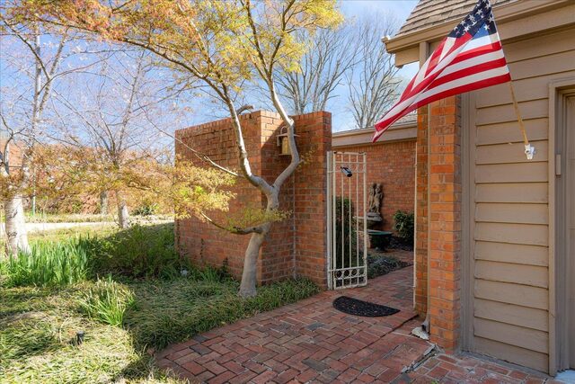1548 Cherry Park