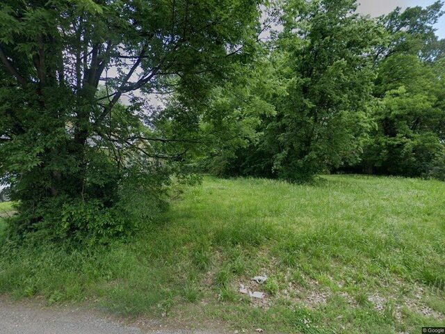 1585 Southern