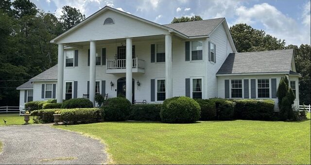 645 Barham