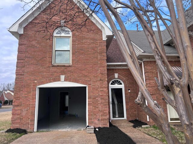 6320 Kirby Downs
