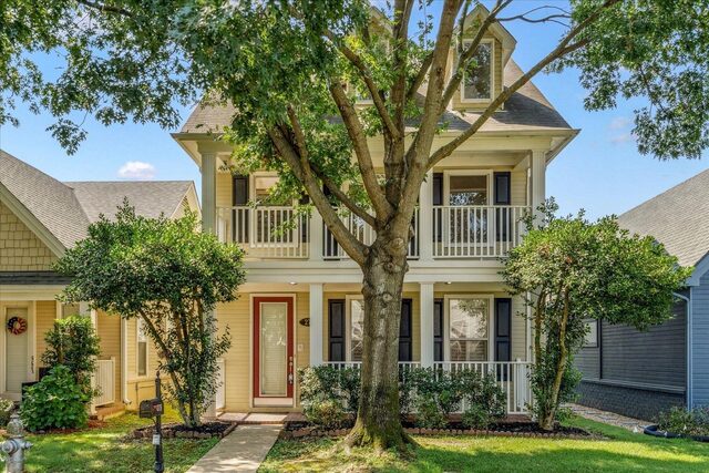275 Island Village