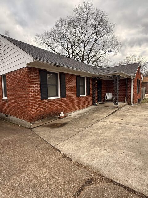 1026 Wingfield
