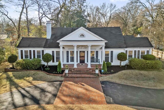 4009 Walnut Grove