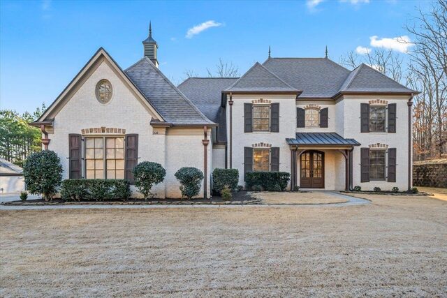 428 Greywood