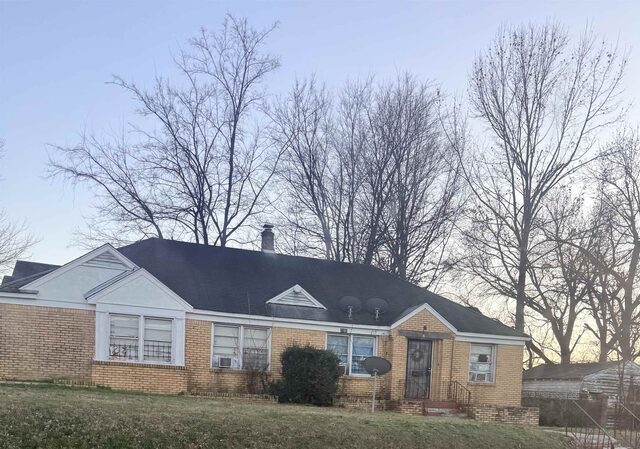 1035 Springdale