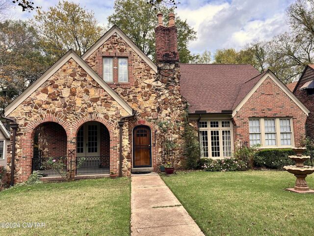523 Westmoreland