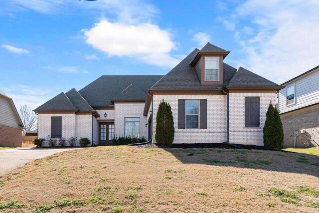 50 Whispering Creek
