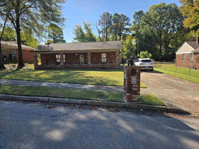 1429 Greendale
