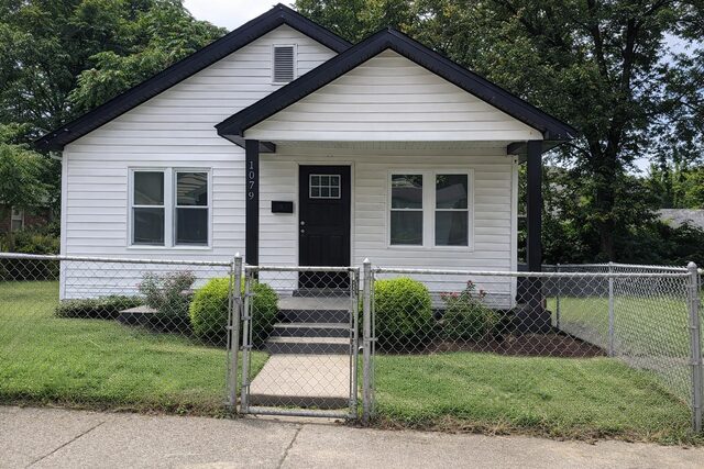 1079 Tunstall