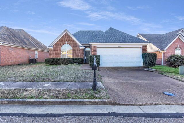 1475 Goodlett Grove