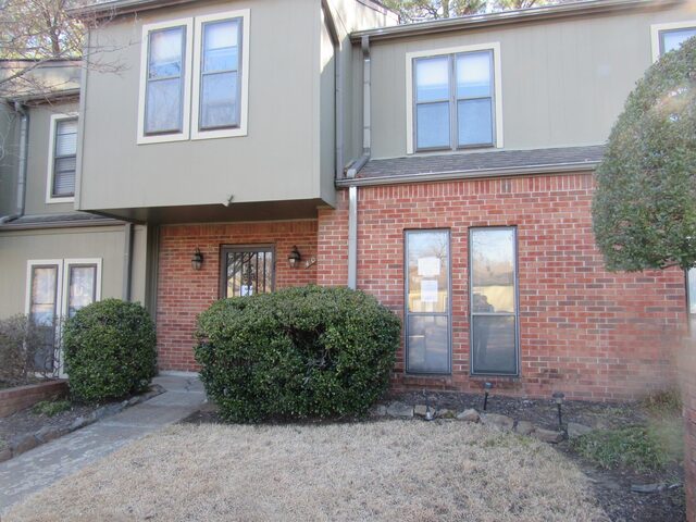 4040 Graham Oaks