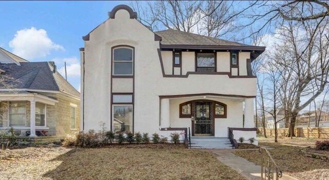 1207 Central