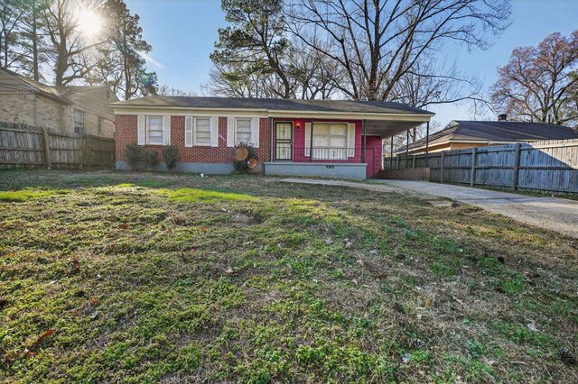 3535 Hallbrook
