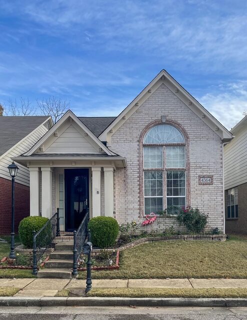 4564 Park Ridge