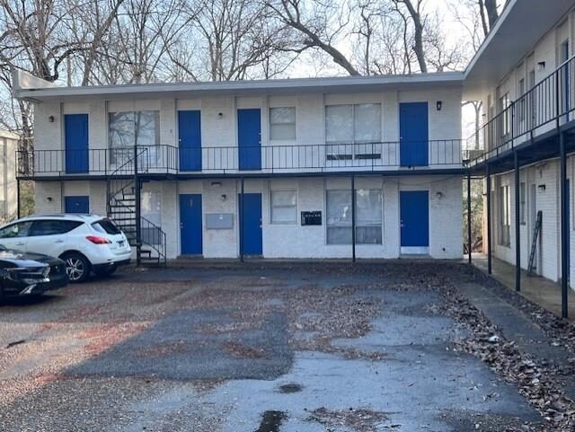 600 Patterson