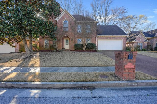8645 Meadow Green