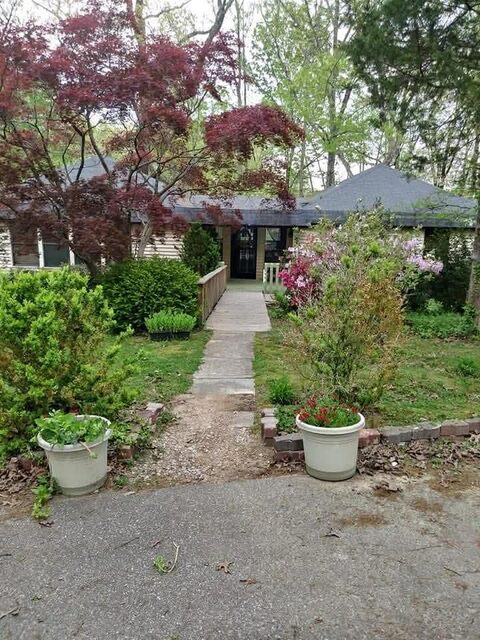 1655 Country Club