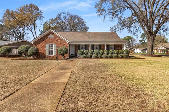 5734 Dunwoody