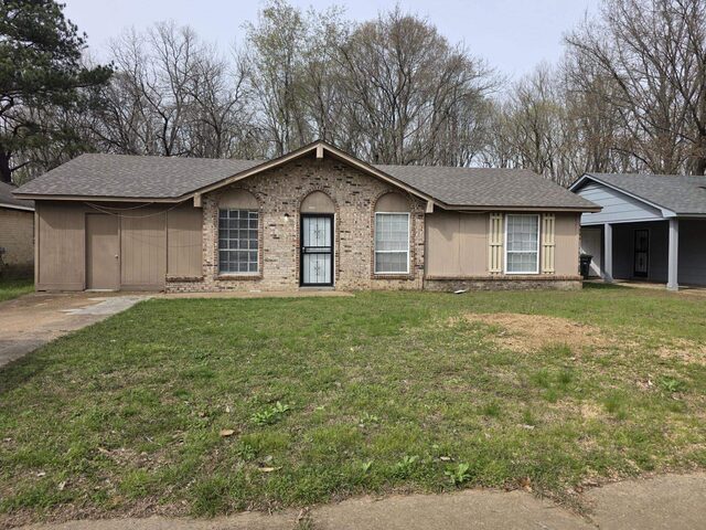 3366 Lone Rock