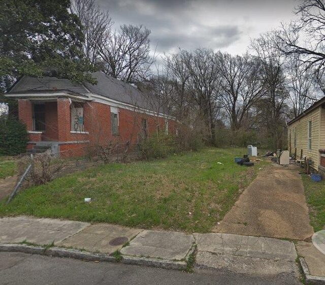 1317 Wellington