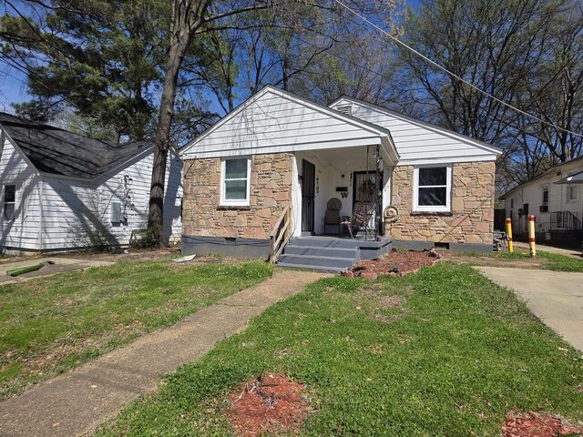 3484 Vernon