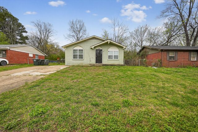 3709 Bluff Wood