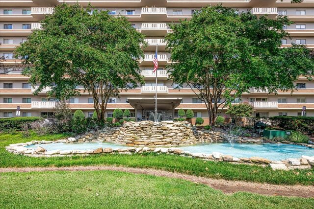 1960 Parkway