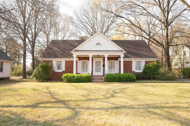 319 Poplar