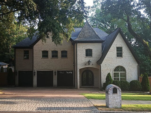 5690 Walnut Grove