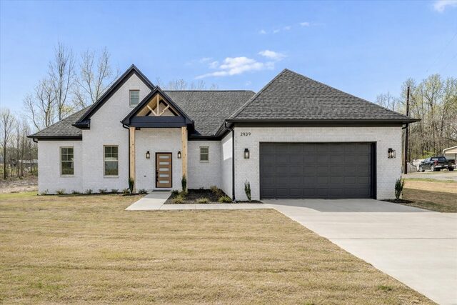 2939 Brighton Clopton