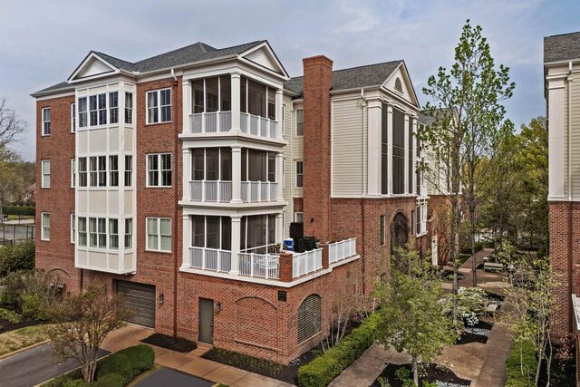 5194 Lexington Club