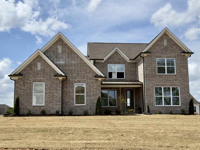 5835 Linden Oak